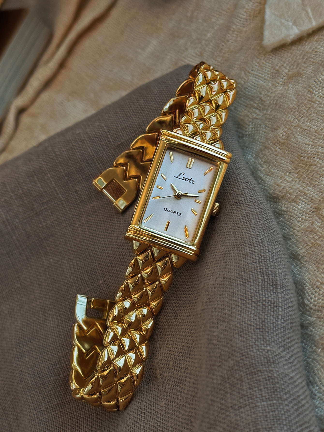 1 New Gold-Colored French High - Luxury Lifestyle Party 리뷰 및 가격